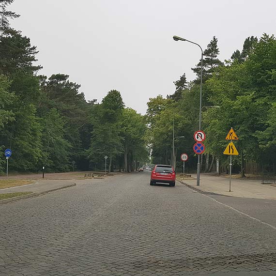 Skradziony znak dezinformuje kierowcw