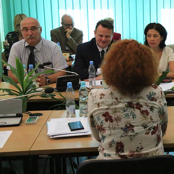 Wedug Marka Trojnara Agatowska zadaa dugie pytanie, a rzeczniczka ZMP w odpowiedziach na pytania dziennikarzy pisze nieprawd