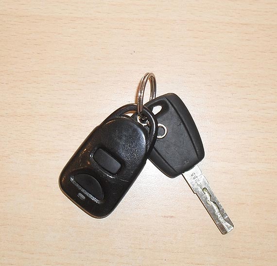 Nasz Czytelnik znalaz klucze od auta z pilotem
