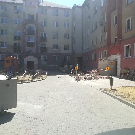 Pojedziemy na trzecie pitro, dalej tradycyjne „z buta”- na Krzywej bd windy