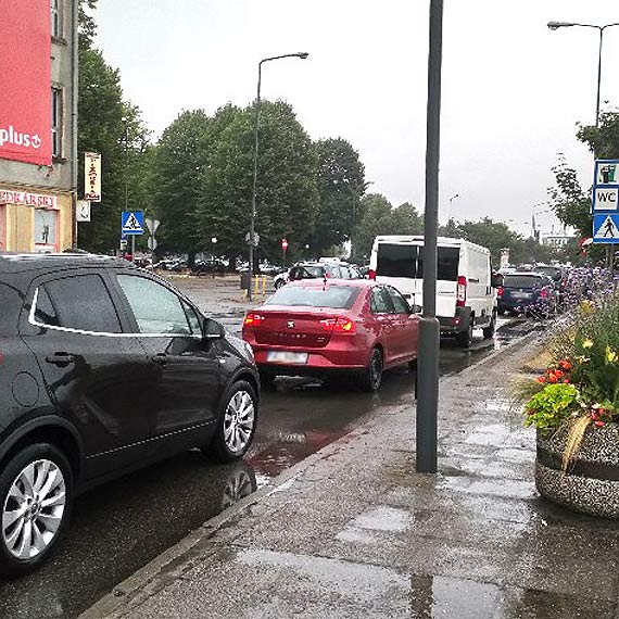 Mieszkacy musz uzbroi si w cierpliwo! Ogromne kolejki na bielikach!