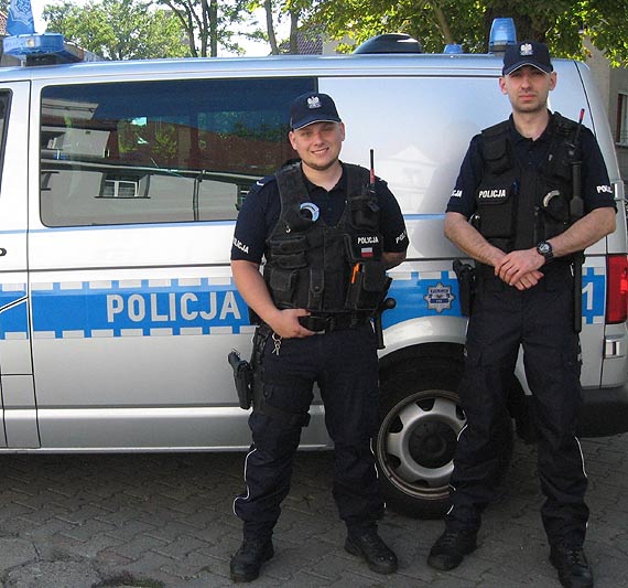 91-latka uratowana dziki uporowi policjantw winoujskiej komendy