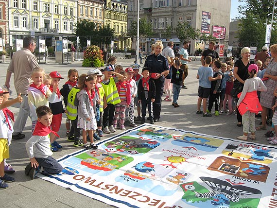 Świnoujscy policjanci włączyli się w obchody Europejskiego Tygodnia Zrównoważonego Transportu