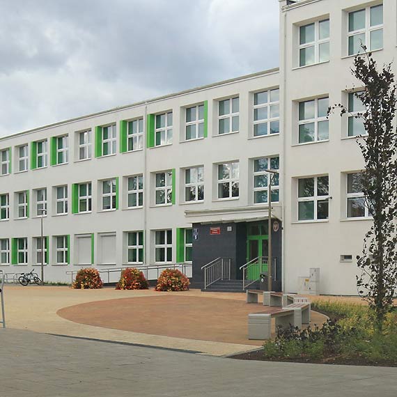 Rzecznik pogotowia potwierdza e chopcy dostali kastetem. Policja twierdzi, e to by spinner