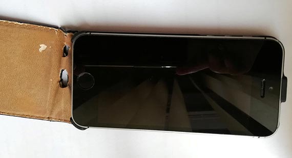 Do odbioru w urzędzie. Czyj to telefon?