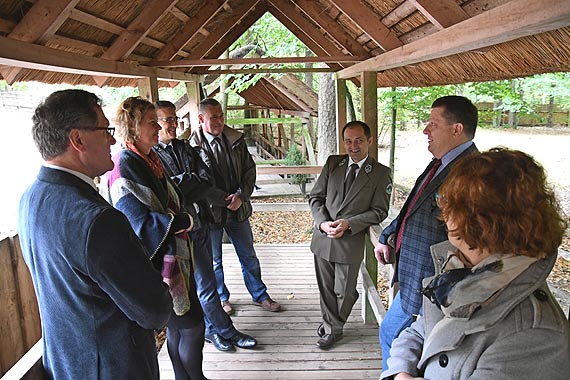Podpisanie porozumienia pomidzy Woliskim Parkiem Narodowym, a Parkiem Narodowym Puszty Wgierskiej. Zobacz teledysk!