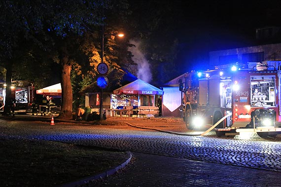 Poar w punkcie gastronomicznym na rynku. Zobacz film!