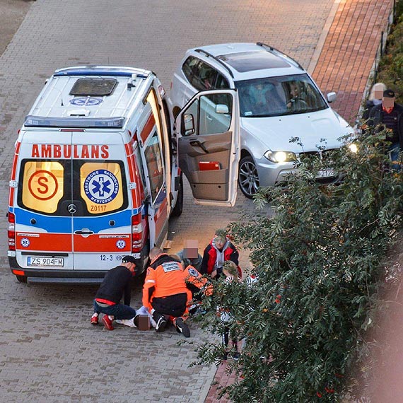Kopn ratownika medycznego, ktry udziela mu pomocy. Odpowie za to przed sdem