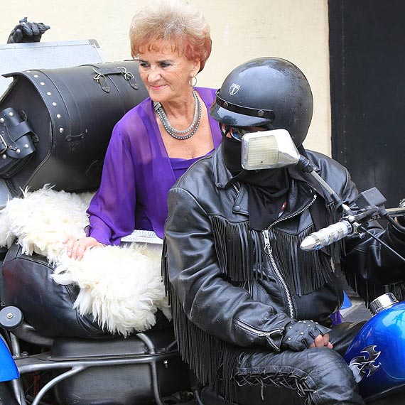 Zawsze na niego gosowaa, a nie pozwoli wjecha jej w cikiej chorobie na prom