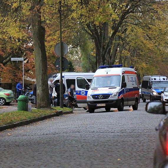 Motocyklista z Niemiec zderzył się z samochodem osobowym. Pomimo bólu nie chciał skorzystać z pomocy polskich ratowników
