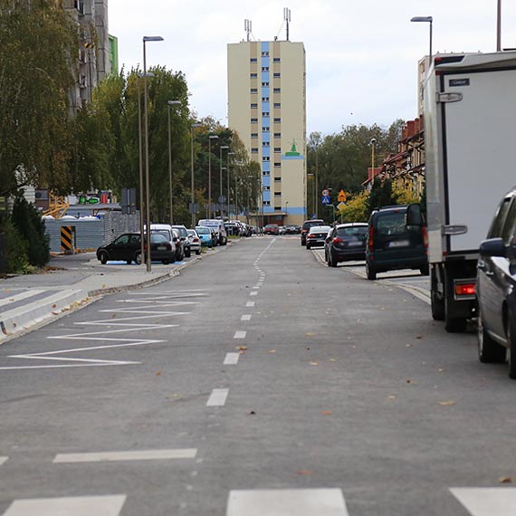 Mieszkacy narzekaj na nierwnoci na wieo wyremontowanej ulicy Markiewicza. Urzd odpowiada