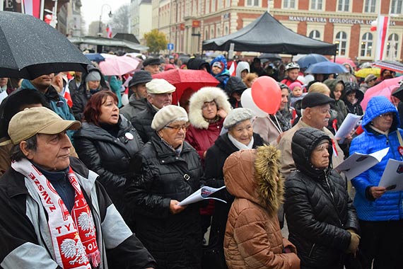 Rodzinny festyn dobrze wpisa si w obchody Narodowego wita. Zobacz film!