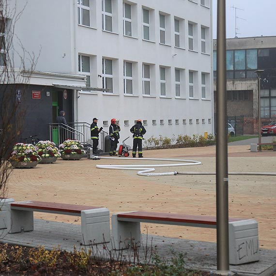 Prbna ewakuacja w SP nr 6 bya przeprowadzona zgodnie z normami postpowania. Dzieci nie powinny zabiera ze sob kurtek