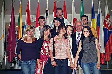 Modzi Parlamentarzyci Czterech Zaktkw z wizyt w Parlamencie Europejskim