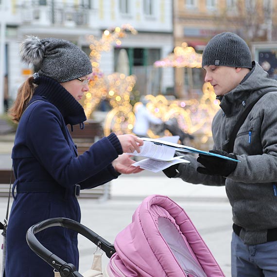 Stoczniowcy wyszli na ulice. Mamy do spkowania ze Szczecinem! Zobacz film!