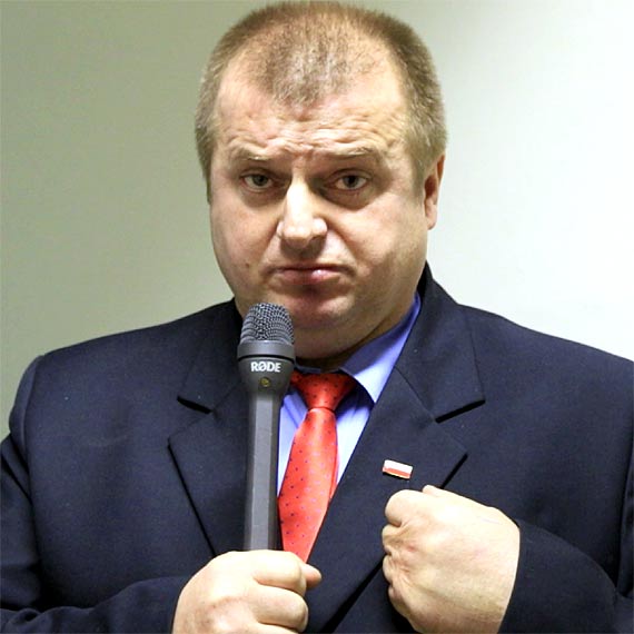 Jednemu Panu bdziesz suy… To nie by reyserowany wywiad! Zobacz film!