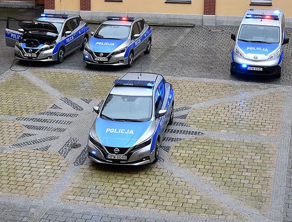 Pierwsze w Polsce elektryczne radiowozy dla Policji - kupione przy wsparciu WFOŚiGW w Szczecinie
