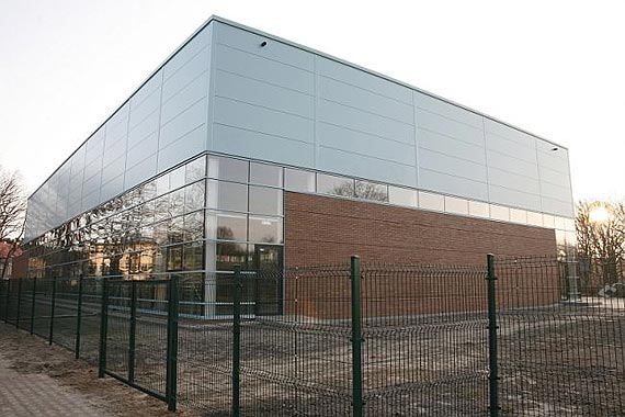 „Hala Sportowa przy ul. Białoruskiej – Warszów otwarta również w weekendy”