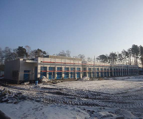 Przedszkole ciepłe w środku i na zewnątrz