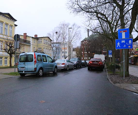 Jak wyglda parkowanie na ulicy E. Gierczak? Dozwolone czy nie?