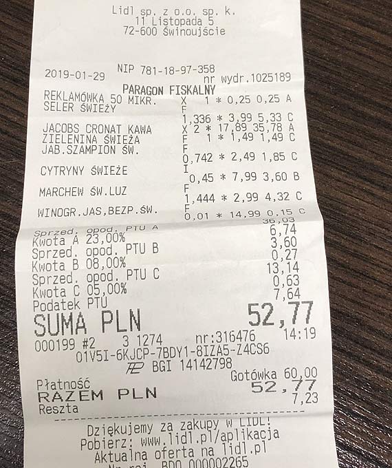 Obrażona klientka sklepu oczekuje przeprosin. Poszło nie tylko o kwaśne winogrona