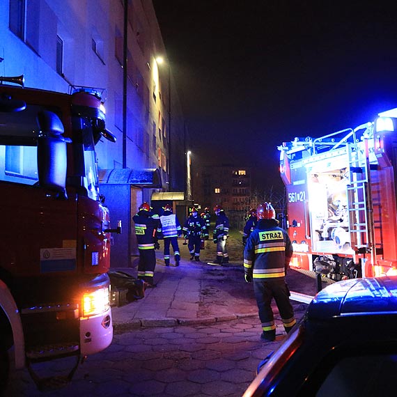 Pna kolacja cigna do bloku... straakw