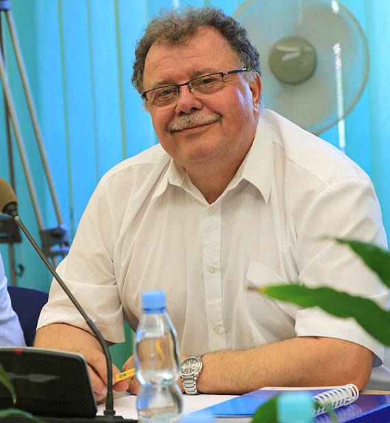 Radny Wiesaw Greczny walczy o wicej miejsc parkingowych