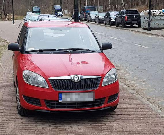 Jak kierowcy radz sobie z miejscem parkingowym na ulicy Zdrojowej?