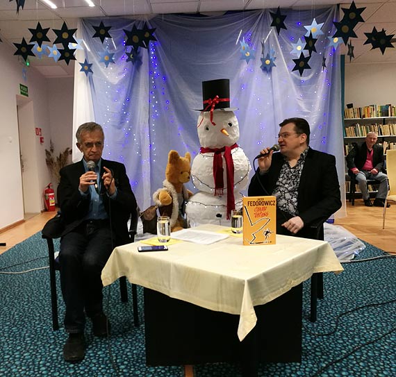 „Co sycha Panie kierowniku?” czyli...  Jacek Fedorowicz rozmawia z czytelnikami Biblioteki Miejskiej. Zobacz film!