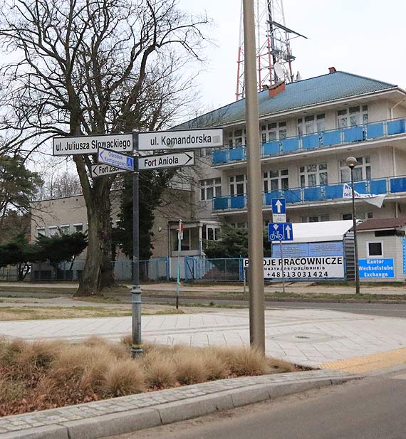 Drogowskaz czy „bdnowskaz”?