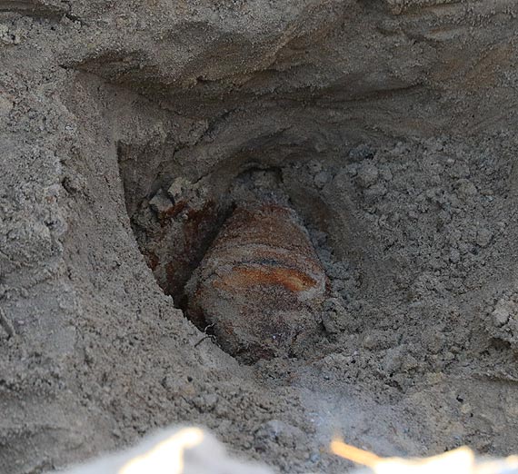 Panzerfaust z czasw wojny wstrzyma pogrzeb. Zobacz film!