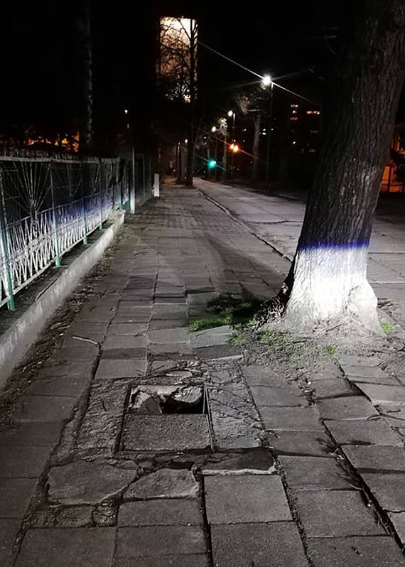 Dziurawa studzienka na ulicy Grodzkiej