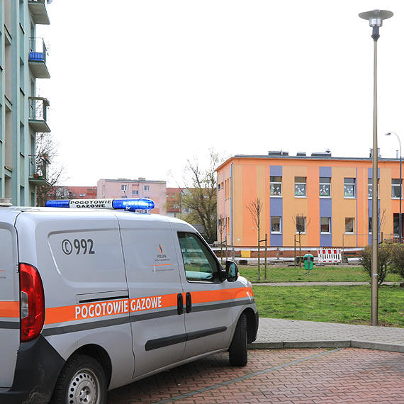 Ulica Batalionw Chopskich. Koparka uszkodzia rur z gazem