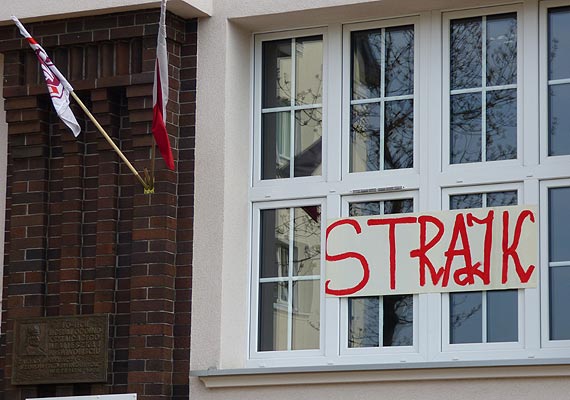 Strajk w owiacie. W rod egzaminy gimnazjalne