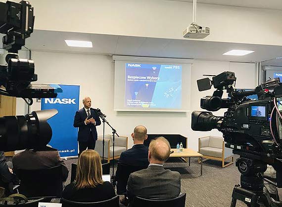Dezinformacja i manipulacja w Internecie – wyniki bada NASK