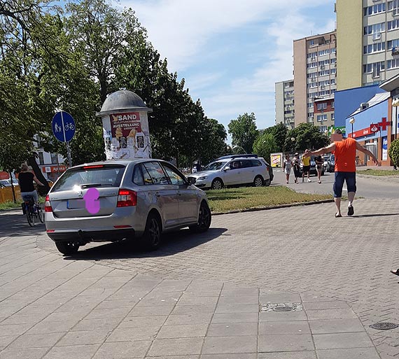 Dziwne manewry niemieckiego kierowcy