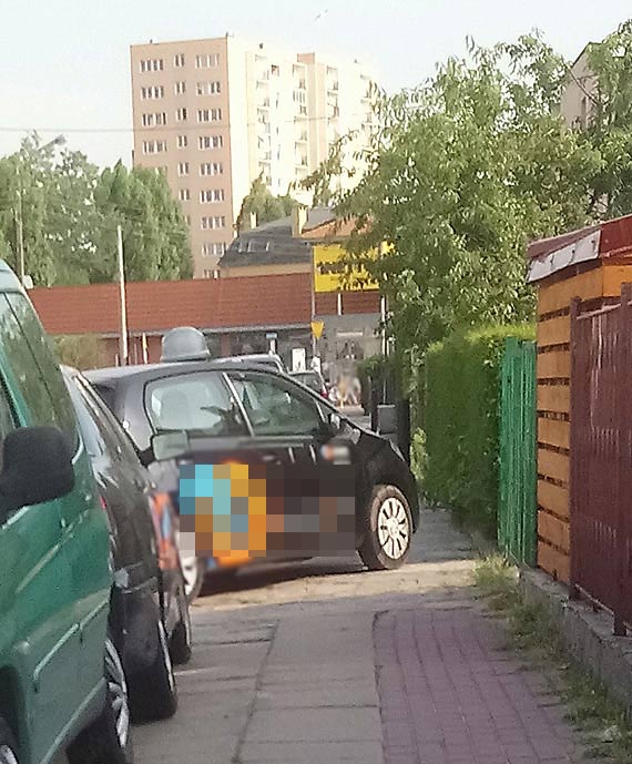 Mieszkaniec: Tak si parkuje na lskiej 