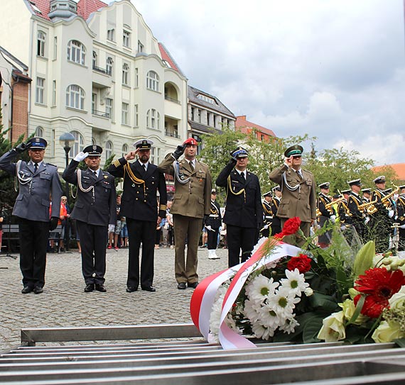 Jak wygl±da³y uroczyste obchody ¦wiêta Wojska Polskiego i 99. rocznicy Bitwy Warszawskiej?