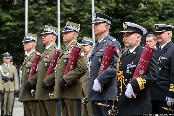 Dowódca 8.FOW mianowany na kontradmirała