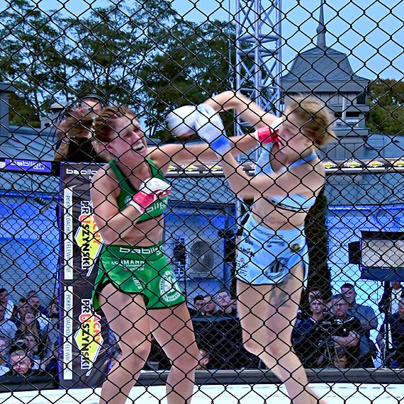 Babilon MMA Midzyzdroje. Relacja z walki: Eliza Kuczyska ze winoujcia i Olga Michalska. Zobacz fotogaleri!