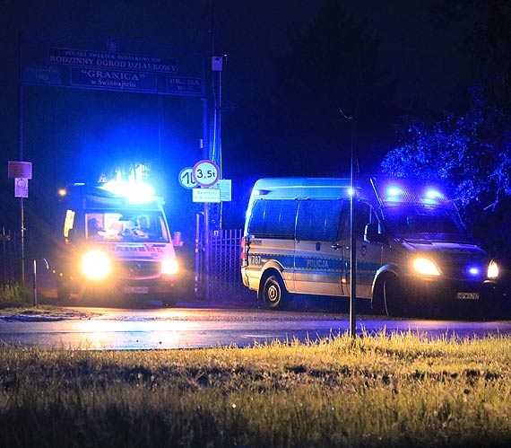 Mczyzna wpad w sza podczas interwencji ratownikw i policji. Doszo do cikiego uszkodzenia ciaa