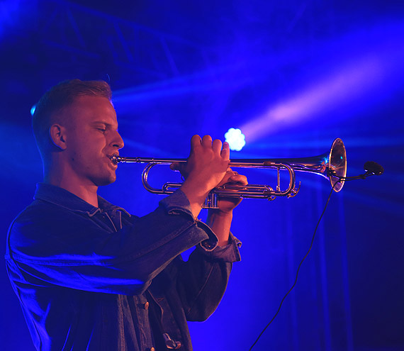 Szymon rozkołysał halę