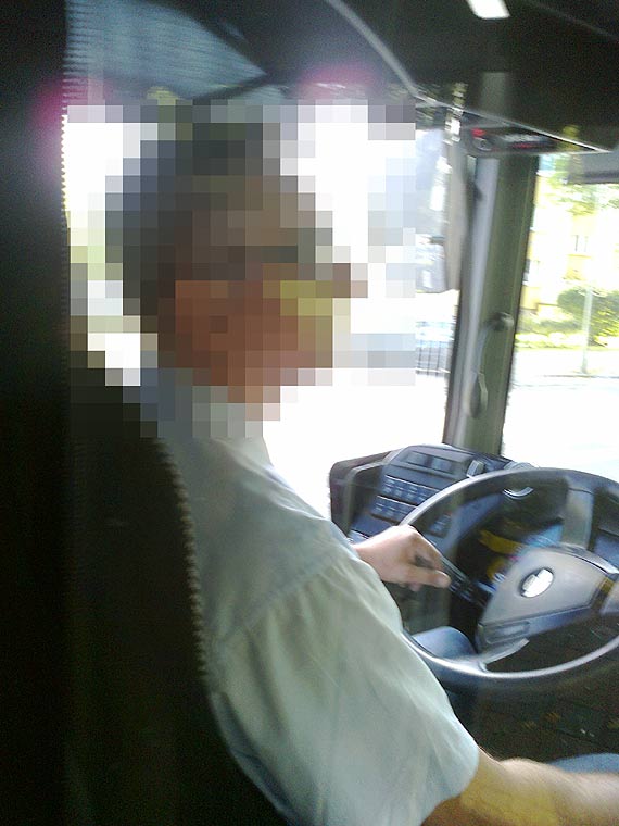 Na dworze chodno, w autobusach za gorco