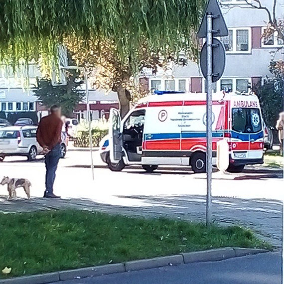 Kobieta zostaa potrcona przez samochd