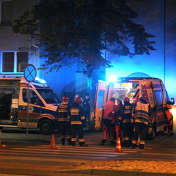 Ratownicy długo walczyli o życie mężczyzny