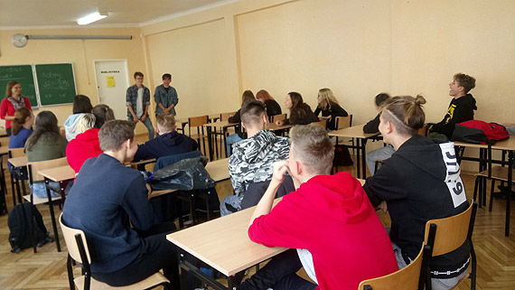 UM: „Kompas – edukacja”
