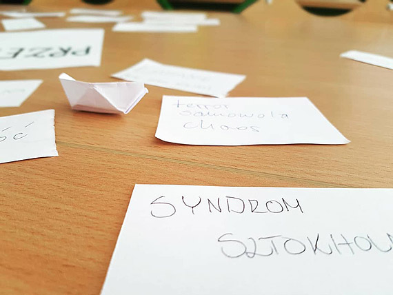UM: „Kompas – edukacja”