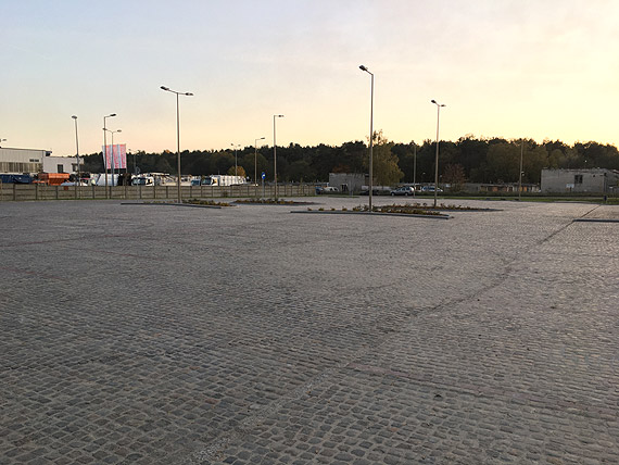 UM: Nowy parking przy cmentarzu. Dostępne jest 171 nowych miejsc postojowych