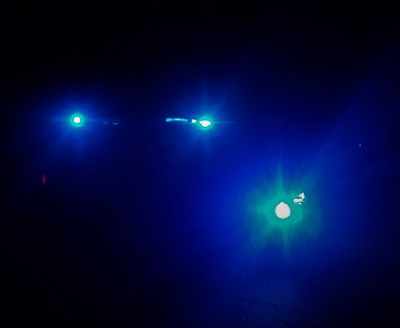 22-latek uderzy pici w twarz inn osob, a nastpnie znieway i naruszy nietykalno policjantw. Chwil pniej zosta zatrzymany