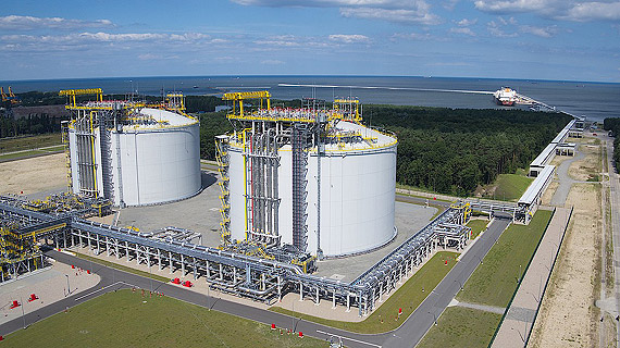 Nikt nie potwierdza skargi radnej na haas z terminalu LNG